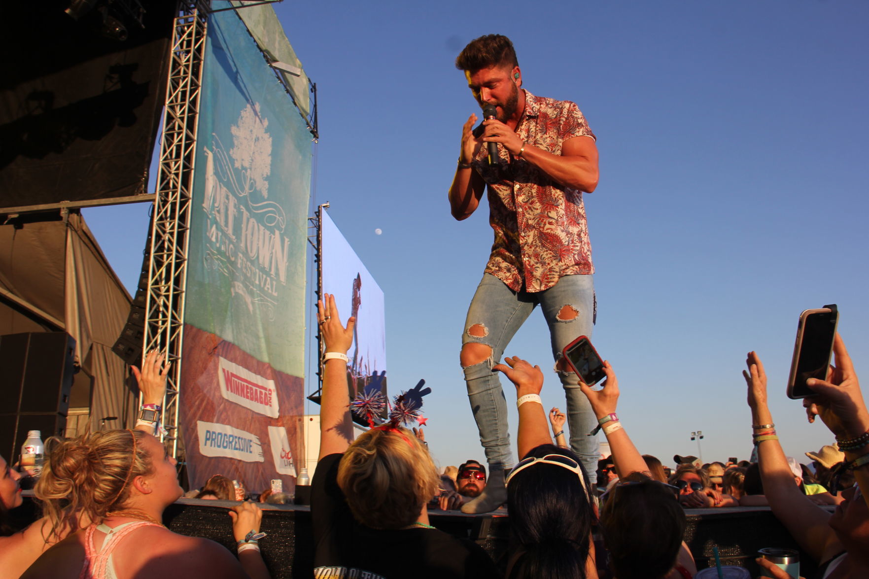 Chris Lane